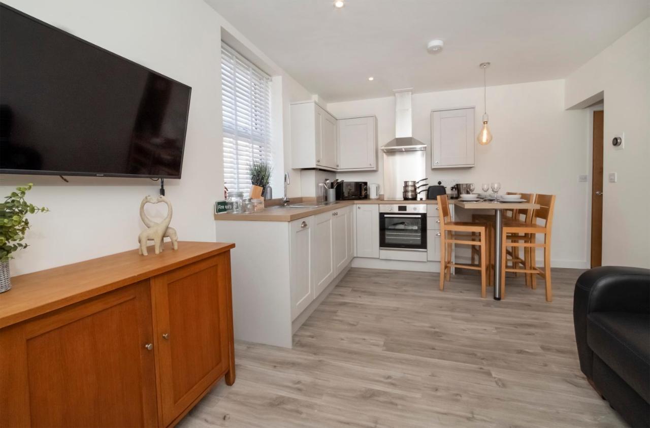 Livingstone Street Apartments With Free Parking York Bagian luar foto