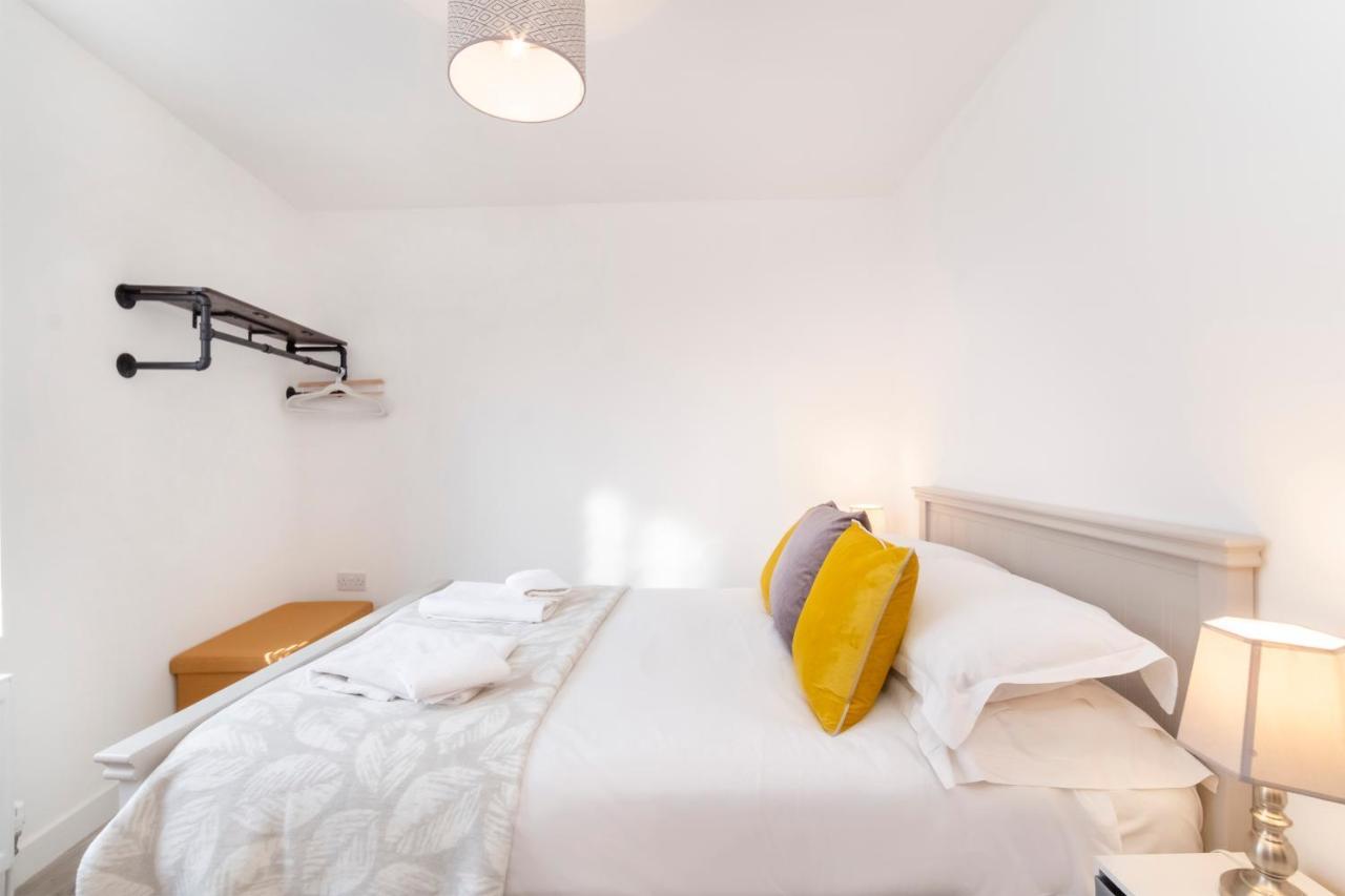 Livingstone Street Apartments With Free Parking York Bagian luar foto